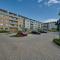Spacious Apartment suitable for Remote Work with Balcony & Parking by Noclegi Renters - Wrocław