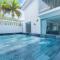 Palm Villa 23 (Beachfront Pool Villa Vung Tau with an Ocean view and Karaoke, Billards) - Vung Tau