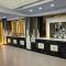 Hotel Cosmopolitan Rooms & Banquet