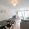 Bright and modern 4-bed townhouse with garden near town centre - Kent