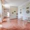 Beautiful Apartment In Staletti With Wifi And 2 Bedrooms