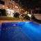 Casa de tres recamaras con alberca compartida con hermosas vistas a la jungla y cerca de todo, ruinas, cenotes, laguna, playa, con cochera privada