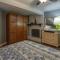Spacious Clinton Home with Patio 12 Mi to Capitol!