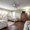 Coastal Escape Spacious 3BR 2BA Scenic Lake View - Pawleys Island