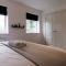 Comfortable 4-Bedroom Home in Aylesbury Ideal for Contractors Professionals or Larger Families