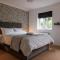 Comfortable 4-Bedroom Home in Aylesbury Ideal for Contractors Professionals or Larger Families