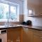 Comfortable 4-Bedroom Home in Aylesbury Ideal for Contractors Professionals or Larger Families - Aylesbury