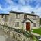 The Old Post House - Historic Dartmoor Home