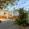 Abaporu Art Hostel