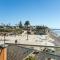 Unbeatable Location - Steps to Moonlight Beach