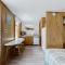 King Birch Lake Home, Unit 10