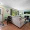 LAKEFRONT PARADISE 4 bedroom Home w direct lake access, Pets OK