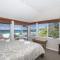 Surfers Reef Escape Mollymook