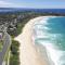 Surfers Reef Escape Mollymook