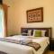 Urbanview Sasono Putro Condoongcatur by RedDoorz