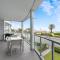 Gallery 10 with views, pool and tennis court - Victor Harbor