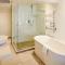 First Group Riviera Suites - Kapské Město