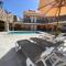Patalavaca Pool & beach View