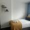 CAPRI 13 SA- Nice ’n’ New, close to Uni and M1/J23 - Loughborough
