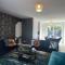 CAPRI 13 SA- Nice ’n’ New, close to Uni and M1/J23 - Loughborough