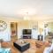 Breckland House with Hot Tub