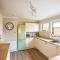 Breckland House with Hot Tub