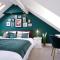 Modern 2-Bed Duplex - 10 Mins to City Centre