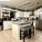 Rest, Relax & enjoy the entire cozy vacational home! - ميشن