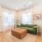 Reno Dream Cottage: Delightful 2-Bedroom Sanctuary