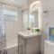Modern getaway near the beach with room for a boat - West Palm Beach