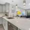 Modern getaway near the beach with room for a boat - West Palm Beach