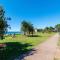 Town Centre & Beach At Your Door Step