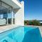 Salty Kiss I Private Properties