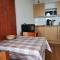 Studio cosy avec piscine couverte, fitness, près des pistes - 2 adultes et 1 enfant (-10 ans) - FR-1-404-261