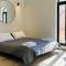 Charming Kosher Private Duplex, Prime City Center, Steps to Machane Yehuda