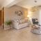 Dioni Pool House