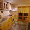 Amorino Cres - Old Town House