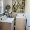 Waterfront Newly Renovated and Decorated 3brs home