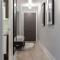 Stunning 1BR and Den Sleeps 6 Steps From CN Tower - Toronto