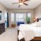 The Oasis -Heated pool and games