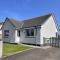 Malva - Modern 2 Bedroom Bungalow in Wick Sleeps 4 with private parking - NC500 Route