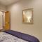 Kayaks and Dock Lakefront Retreat in Alexandria - 亚历山德里亚