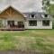 Kayaks and Dock Lakefront Retreat in Alexandria - 亚历山德里亚