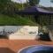 Suite privada con jacuzzi y vista al lago
