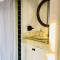 Suite privada con jacuzzi y vista al lago