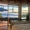 Suite privada con jacuzzi y vista al lago