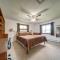 Lake Erie Getaway with Private Pool and Yard! - Conneaut
