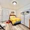 Micro Studio Apartment 10 Minutes Walk to University of Washington - Seattle
