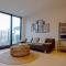 Cozy & spacious 2B2B APT in CBD - Melbourne