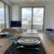 Presquîle, appartement neuf avec balcon, salle de gym et parking